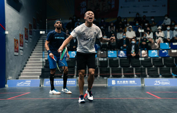 Tsz Kwan Lau in action